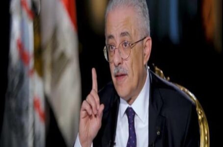 حقيقة وفاة طارق شوقي وزير التربية والتعليم في حادث سير