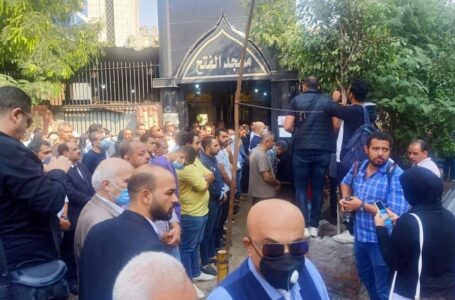 تشييع جثمان النائب أحمد زيدان فى جنازة شعبية