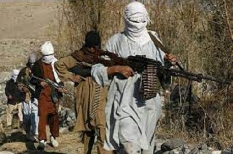 اشتباكات بين مقاتلي حركة طالبان وتنظيم “داعش” في أفغانستان