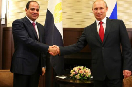 الرئيس السيسي يبحث مع بوتين تطورات الأوضاع الراهنة في ليبيا