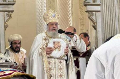 صور| وسط إجراءات احترازية مشددة .. البابا تواضروس يترأس قداس الغطاس في الإسكندرية