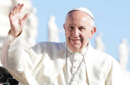 أول رسالة لبابا الفاتيكان في العام الجديد: العنف ضد المرأة يغضب الله