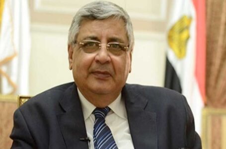 مستشار رئيس الجمهورية: مصر تشهد تجارب سريرية للتأكد من تأثيرات عقاقير علاج كورونا