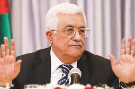 محمود عباس لقادة إسرائيل: نفد صبرنا ولن نقبل ببقائكم