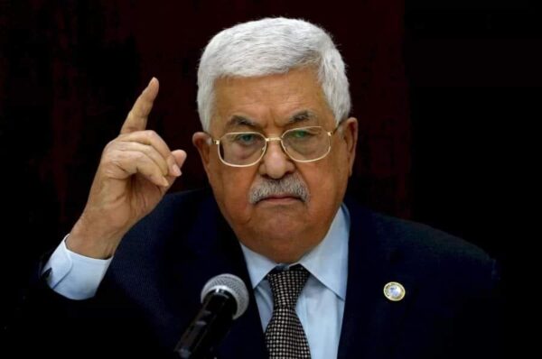 اتصال هاتفي بين الرئيس الفلسطيني ووزير الخارجية الأميركي