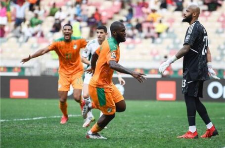 أمم أفريقيا 2021 الجزائر يودع البطولة بعد الخسارة بثلاثية أمام كوت ديفوار