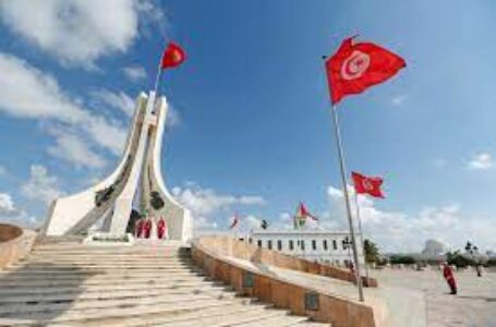 «الصحة» التونسية: رفع جزئي لقيود “كورونا” بالمناطق السياحية وشروط جديدة للوافدين