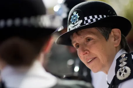 سلسلة فضائح هزت القوة الأمنية استقالة رئيسة شرطة لندن