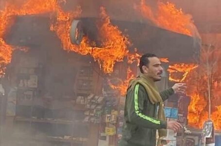 حريق هائل بـ أحدي الاكشاك في مدينة نصر
