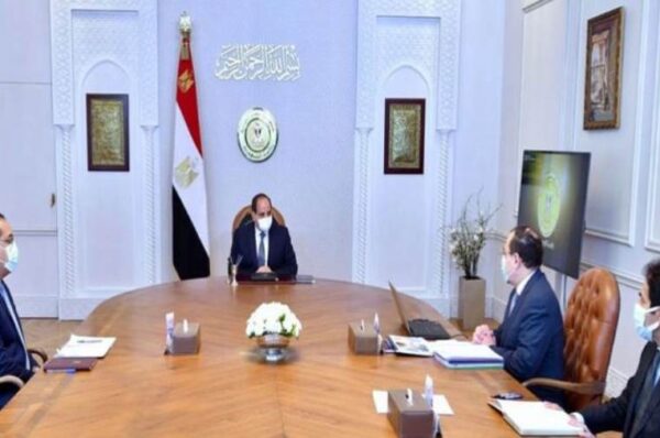 السيسي يوجه بمواصلة الجهود لتحقيق الاستفادة الاقتصادية المثلى لموارد مصر من البترول والغاز الطبيعي