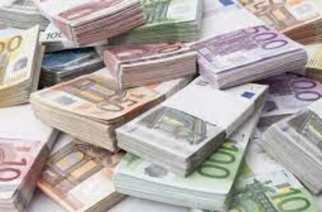 تجميد أصول لبنانية بقيمة 120 مليون يورو في دول أوروبية إثر تحقيق في تبييض أموال