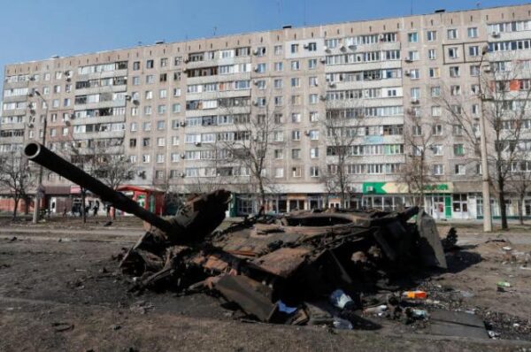 قتيل وثلاثة جرحى في قصف روسي لمستشفى في شرق أوكرانيا