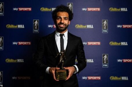 تعليق محمد صلاح على الفوز بجائزة أفضل لاعب فى الدوري الإنجليزي