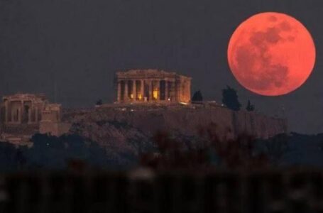 تفاصيل ظهور «القمر الدموي» في سماء مصر وموعد أول خسوف