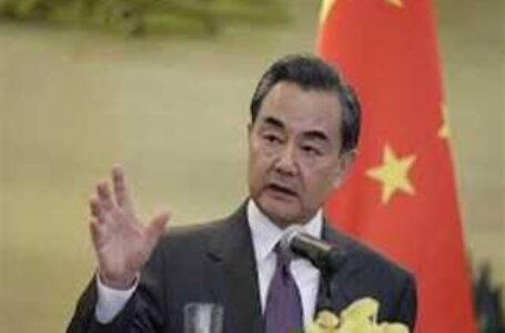 وزير الخارجية الصينى يبلغ نظيره الأمريكي :العلاقات بينهما مهدده بالإنحراف