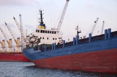 ميناء دمياط يستقبل ناقلة غاز ترفع علم مالطا لشحن 65 ألف طن