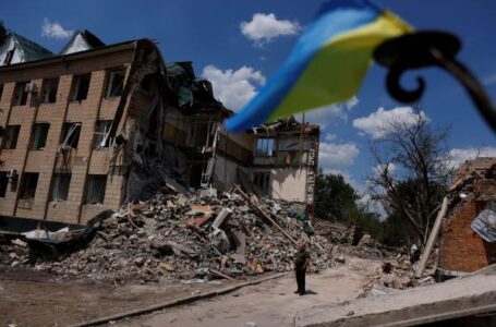 انقطاع الكهرباء عن أقاليم في أوكرانيا بعد قصف روسي