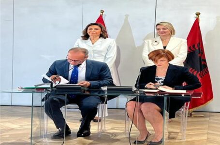 توقيع بروتوكول تعاون بين وزيرة الثقافة ونظيرتها الألبانية