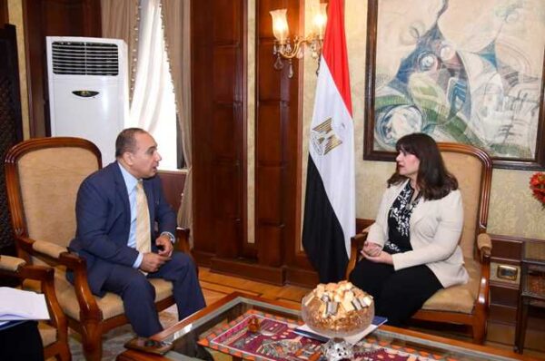 وزيرة الهجرة تستقبل سفير مصر بكينيا قبل استلام مهامه