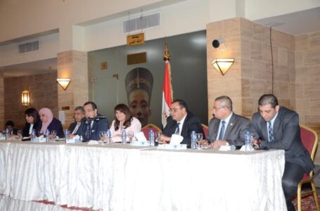 وزيرة الهجرة تجتمع مع الجالية المصرية في جدة