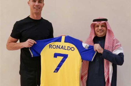 كريستيانو رونالدو في الرياض للانضمام لـ النصر السعودي