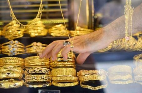 هل من الأفضل ادخار الذهب أم النقود في الوقت الحالي؟
