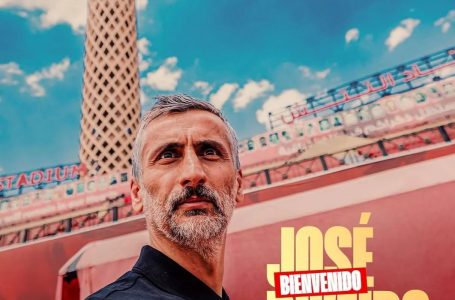 أسباني يقود الأهلي في كأس العالم.. تعاقد مع خوسيه ريفيرو مديرًا فنيًّا لمدة عامين
