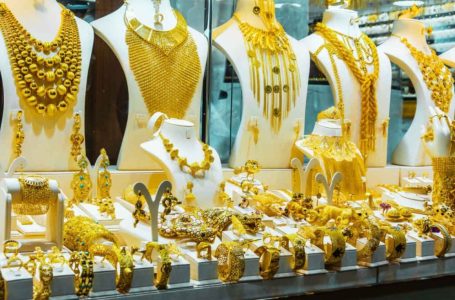 بكام النهاردة؟ استقرار نسبي في أسعار الذهب بمصر الجمعة 23 مايو 2025