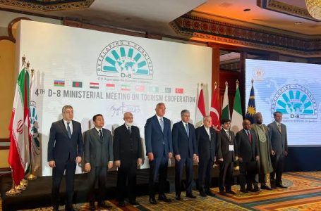 مصر تقود دفّة التعاون السياحي في قمة D-8