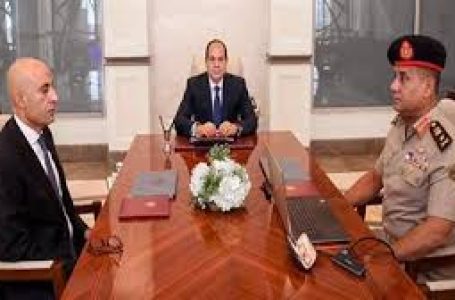 “السيسي يطلق إشارة التطوير: المعلم أولاً في خريطة التعليم الجديدة” 
