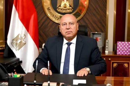 كامل الوزير: أول مصنع لإطارات سيارات الملاكي في مصر نهاية العام