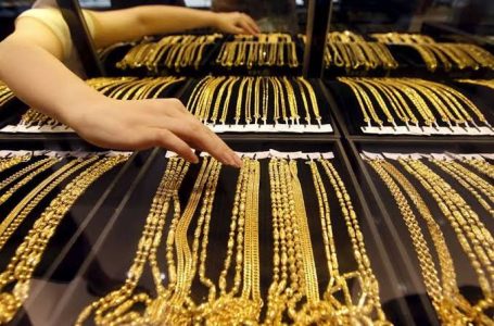 المعدن الأصفر يفقد بريقه.. تراجع أسعار الذهب بمصر الجمعة 9 مايو 2025