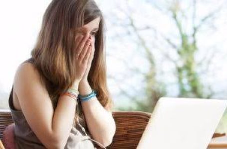 مُزة إنبوكس” إلى المحاكم: الحرب المصرية ضد التحرش الإلكتروني بقلم: يوستينا ألفي