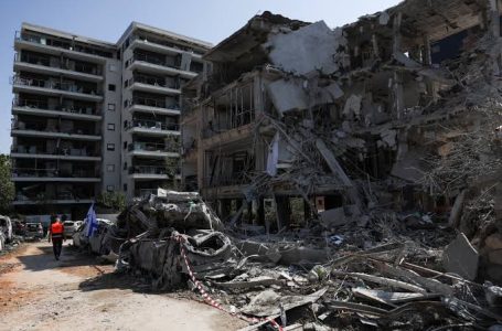 ضربات إيرانية تعطّل منشأة كهرباء استراتيجية في إسرائيل.. وانقطاع التيار عن 8 آلاف منزل