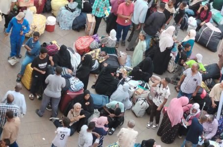 قطار خاص من القاهرة إلى أسوان لعودة السودانيين طوعًا إلى بلادهم