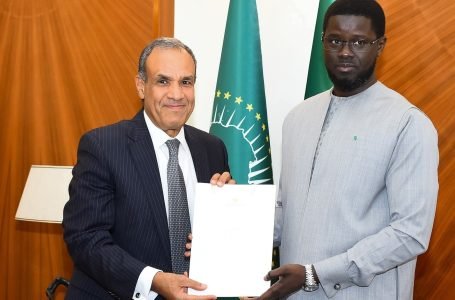 رسالة رئاسية من السيسي إلى رئيس السنغال تؤكد عمق العلاقات التاريخية بين البلدين
