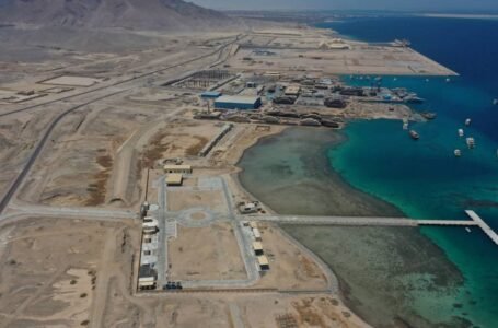ميناء الصيد بسفاجا.. مشروع بمليار جنيه يغير حياة الصيادين 