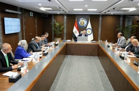 “كريم بدوي: العامة للبترول داعم أساسي للاقتصاد ويضاعف الإنتاج بالتقنيات الحديثة”