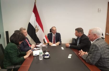 وزير الاتصالات يبحث مع شركات أمريكية كبرى زيادة استثمارات التعهيد وبناء القدرات الرقمية في مصر