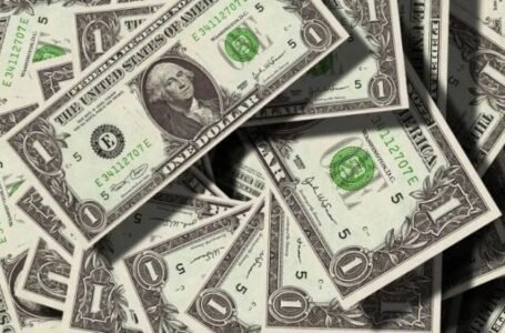 الأخضر بكام؟ استقرار سعر الدولار في البنوك الثلاثاء 30 سبتمبر 2025