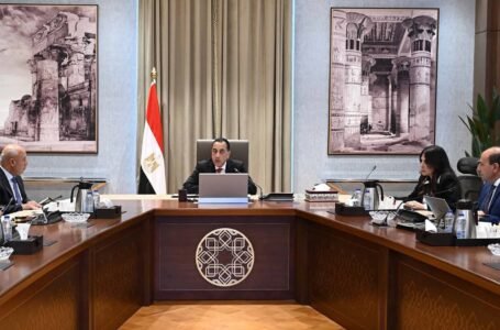 مدبولي يوجّه بتكثيف العمل في «القوس الغربي» بالإسكندرية ويحدد موعدًا للانتهاء