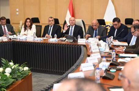 كتبت – يوستينا ألفي كامل الوزير مدارس فنية، وزارة الصناعة تدريب صناعي، الوقود البديل RDF، جدولة ديون الشركات، صناعة نظيفة مصر