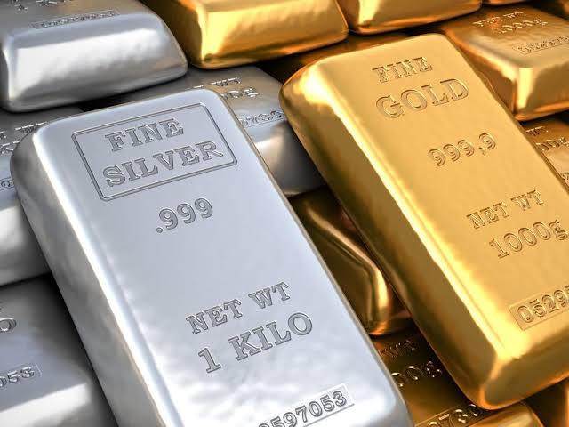 تراجع أسعار الذهب والفضة